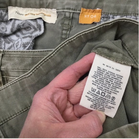 Pilcro and the Letterpress Anthropologie skirt - Picture 7 of 8